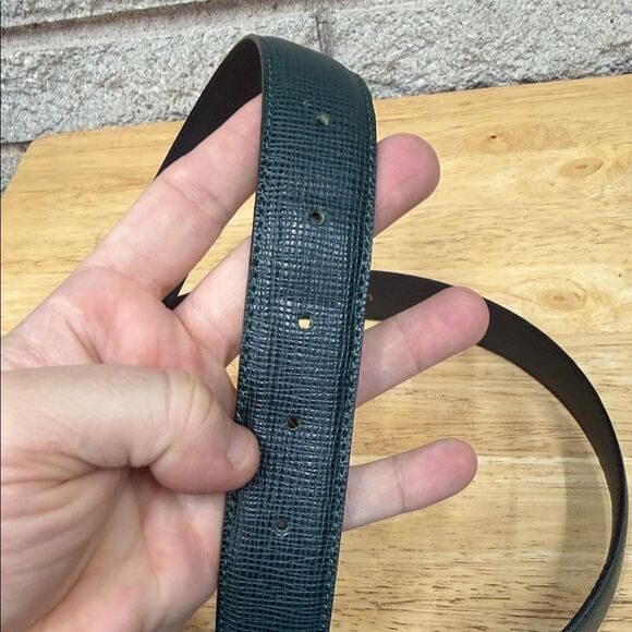 Vintage High End Stylish Green Leather Belt with Gold Buckle - Picture 5 of 5